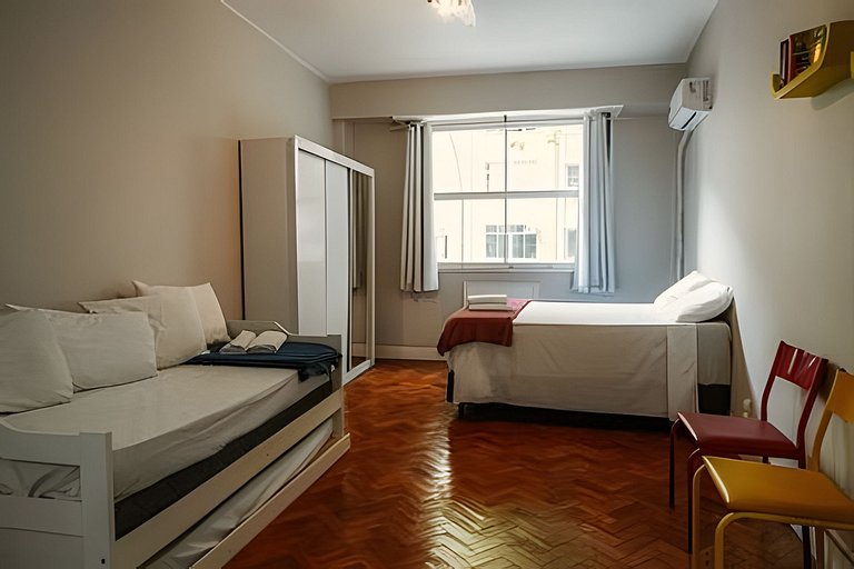 Apartamento confortável na quadra da praia