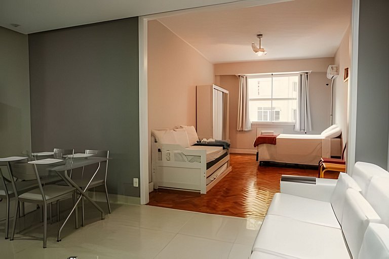 Apartamento confortável na quadra da praia