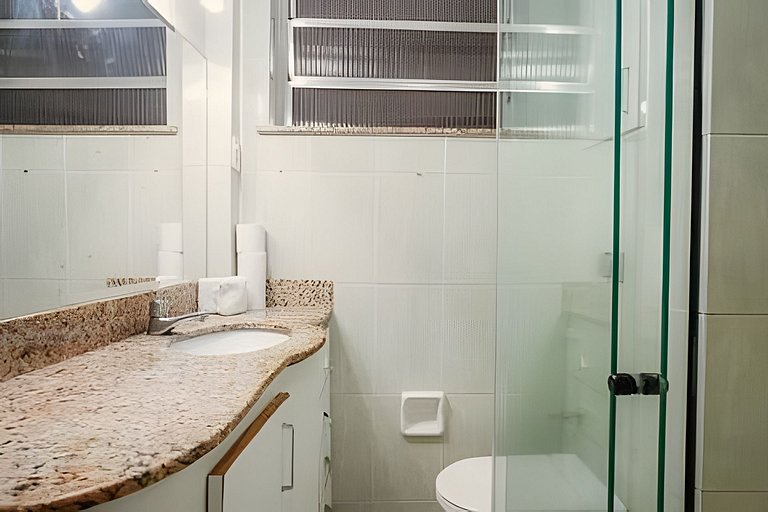 Apartamento confortável na quadra da praia