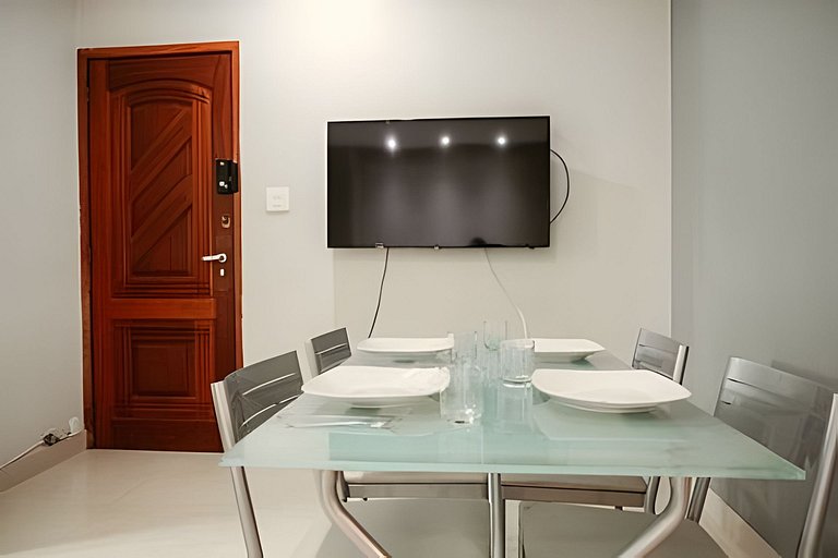 Apartamento confortável na quadra da praia