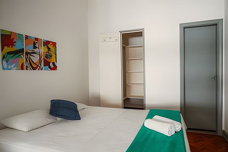 Apartamento amplo e luminoso perto da praia