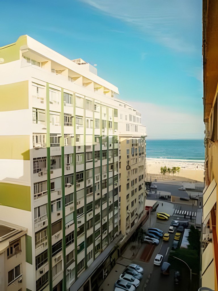 Apartamento vista mar na quadra da praia