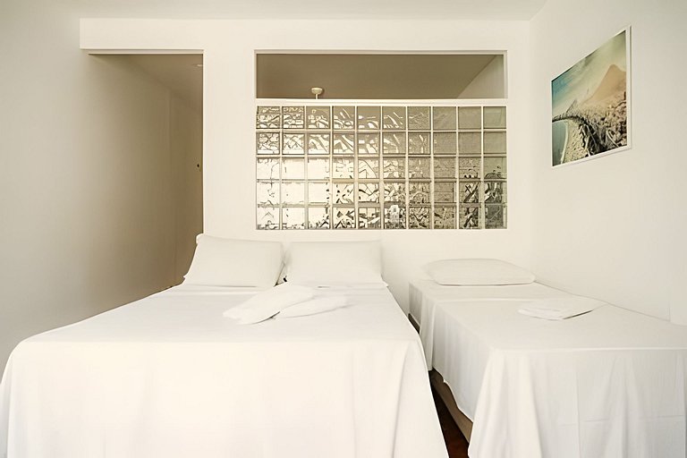 Apartamento vista mar na quadra da praia