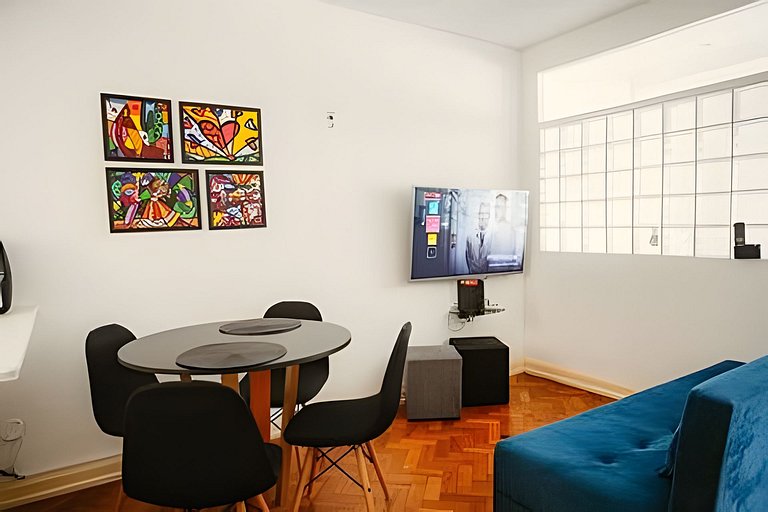 Apartamento vista mar na quadra da praia