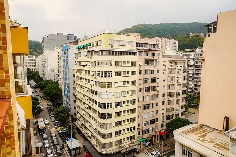 Apartamento vista mar na quadra da praia