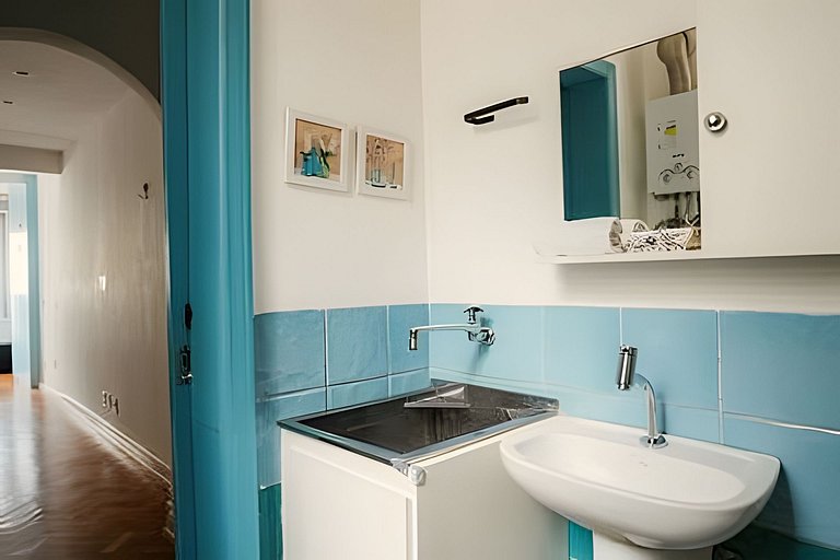 Apartamento vista mar na quadra da praia