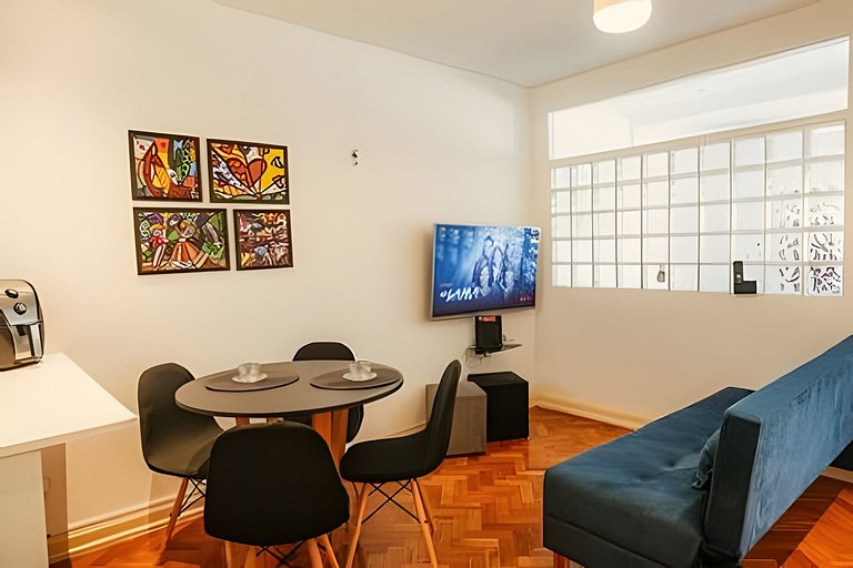 Apartamento vista mar na quadra da praia