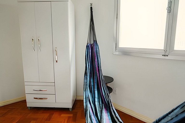 Apartamento vista mar na quadra da praia