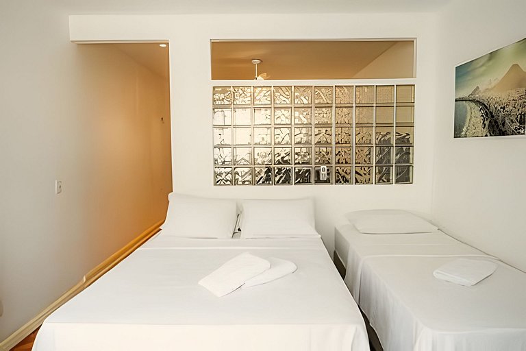 Apartamento vista mar na quadra da praia