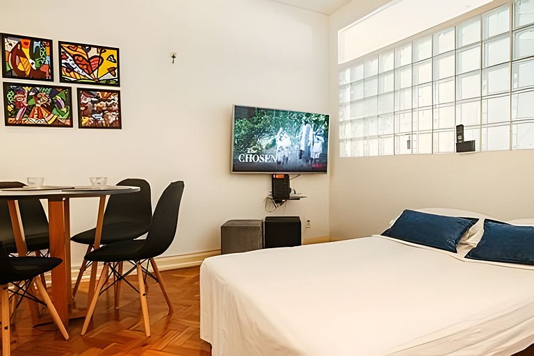 Apartamento vista mar na quadra da praia