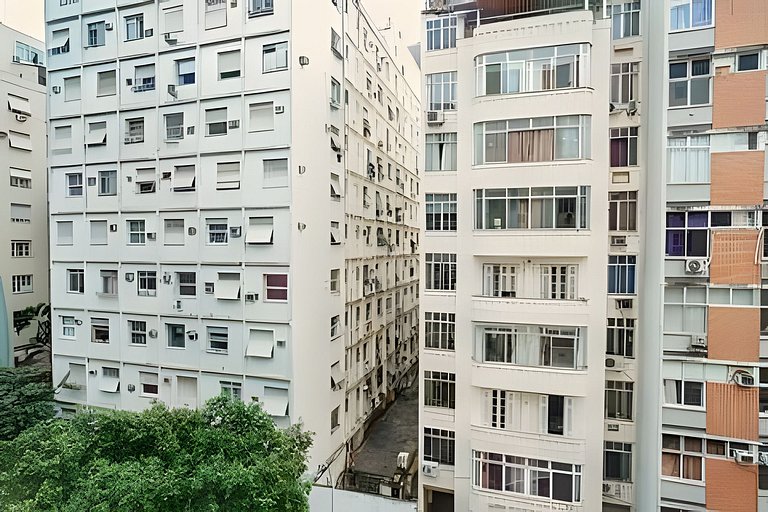 Apartamento luminoso e silencioso em Copacabana