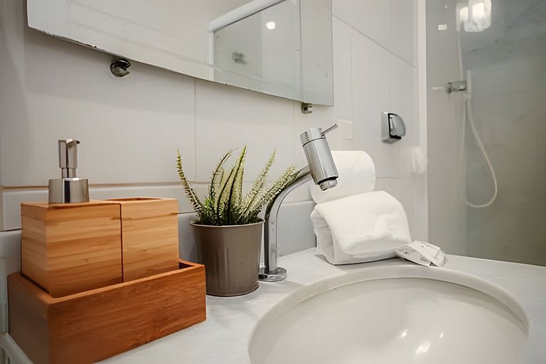 Apartamento luminoso e silencioso em Copacabana