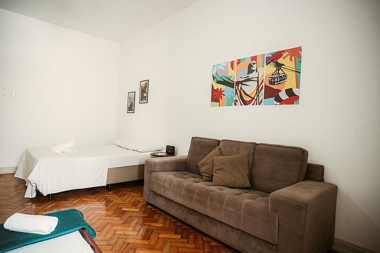 Apartamento para 4 pessoas com vista mar lateral