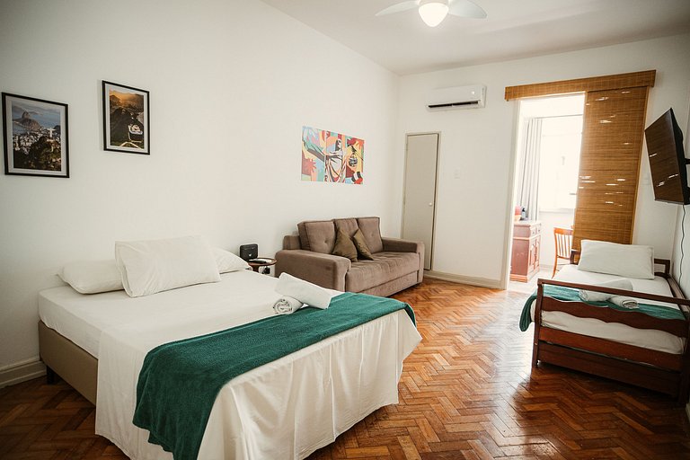 Apartamento para 4 pessoas com vista mar lateral