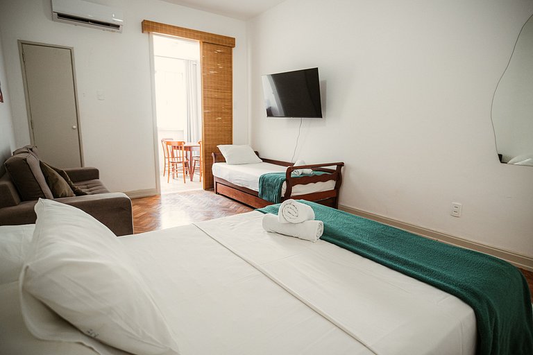 Apartamento para 4 pessoas com vista mar lateral