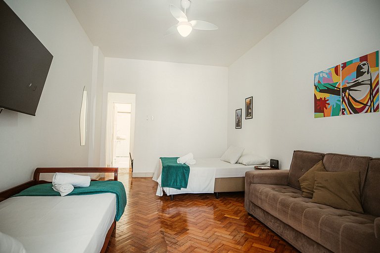 Apartamento para 4 pessoas com vista mar lateral