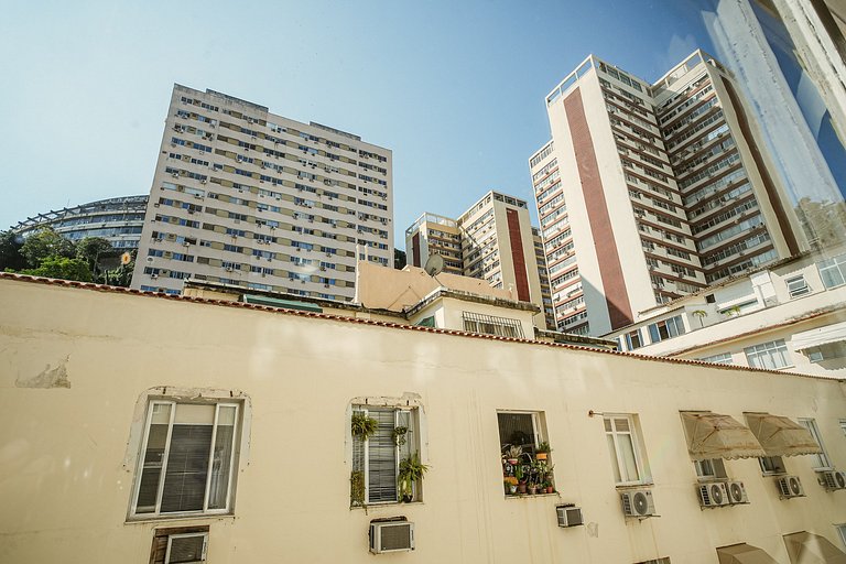 Apartamento com 2 quartos em Ipanema