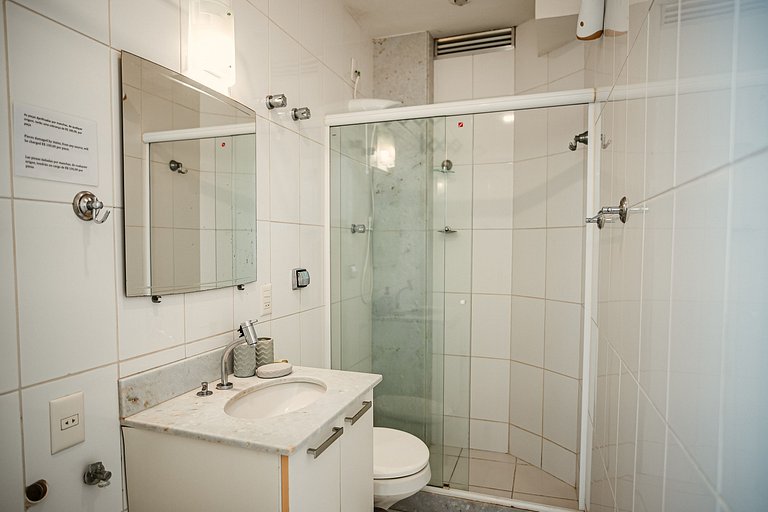 Apartamento luminoso e silencioso em Copacabana