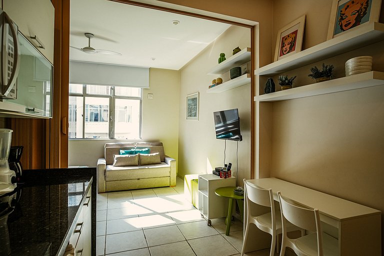 Apartamento luminoso e silencioso em Copacabana