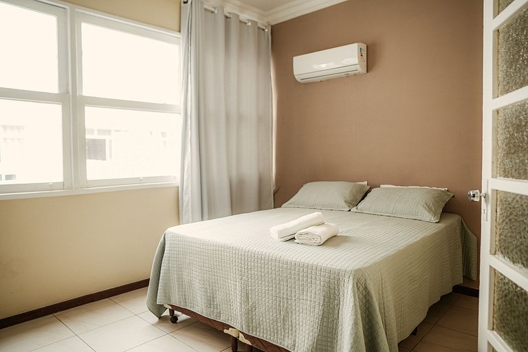 Apartamento com posição central para até 3 pessoas