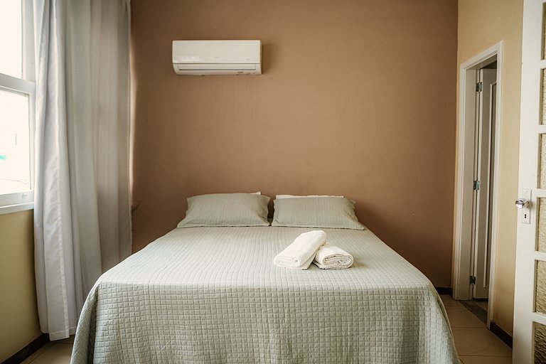 Apartamento com posição central para até 3 pessoas