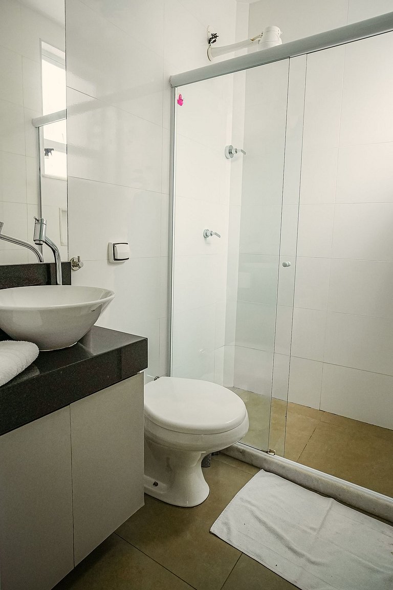 Excelente sala y habitación para hasta 3 personas