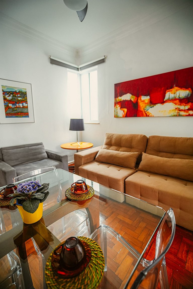 Excelente sala y habitación para hasta 3 personas