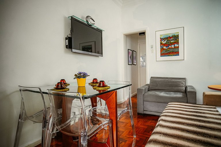 Excelente sala y habitación para hasta 3 personas
