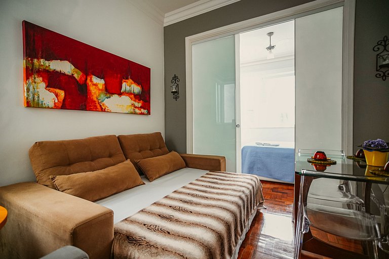 Excelente sala y habitación para hasta 3 personas